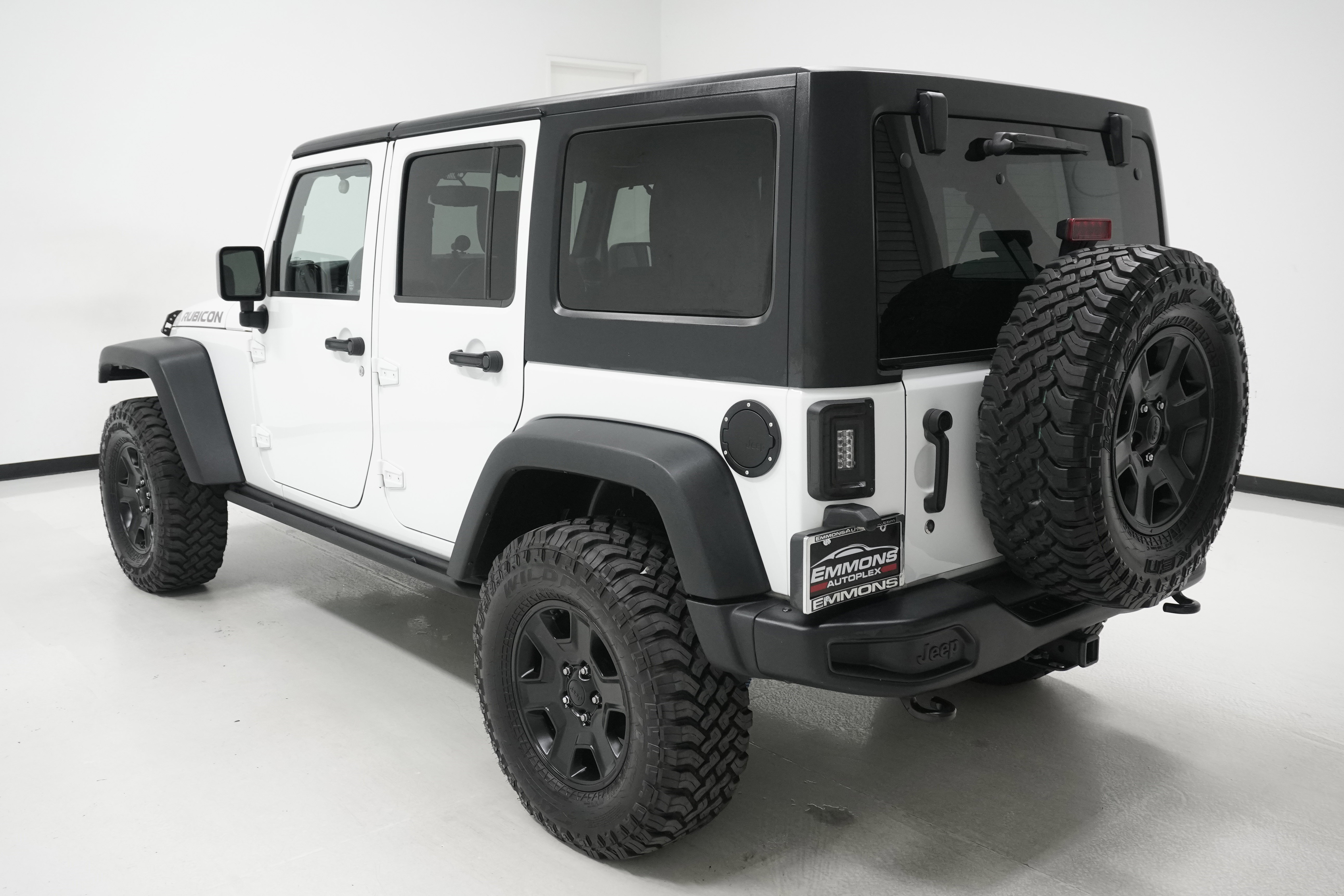 Used 2015 Jeep Wrangler Unlimited Rubicon AWD/4WD image 6