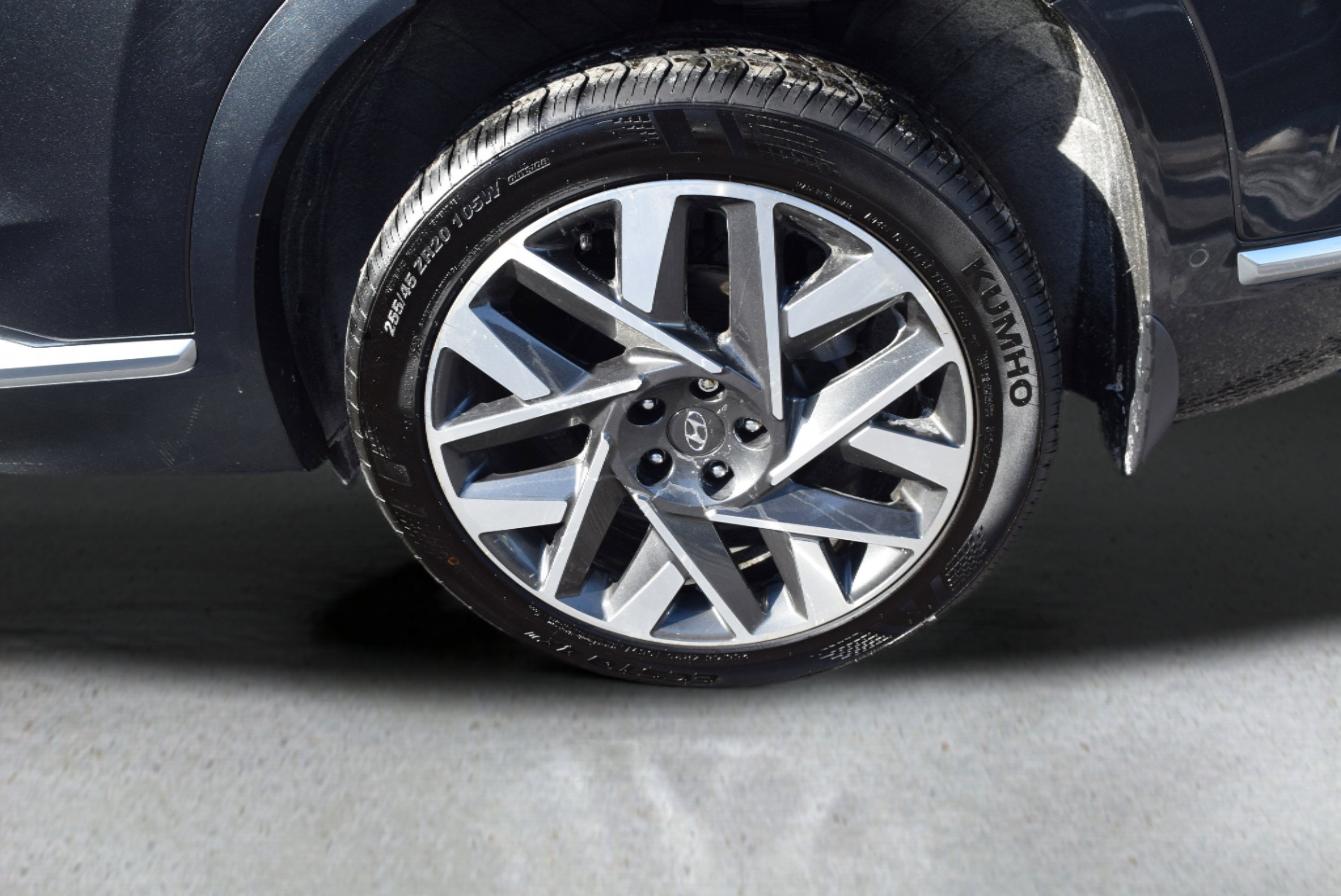 Used 2022 Hyundai Santa Fe Calligraphy image 8