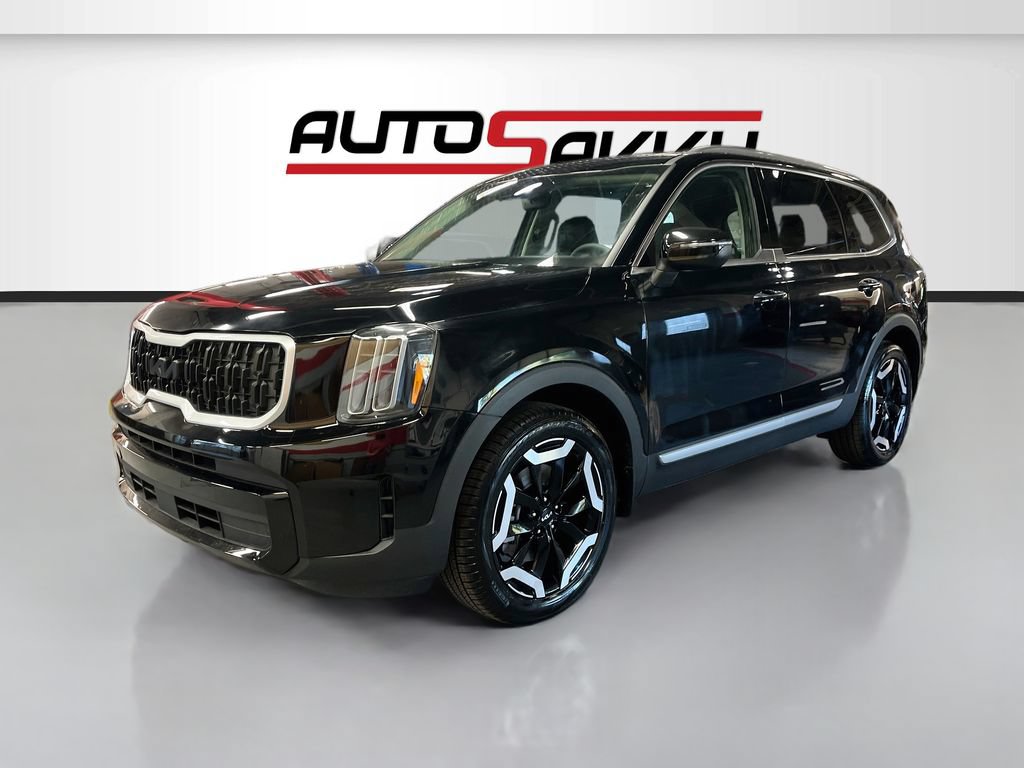 Used 2025 Kia Telluride S AWD/4WD image 3