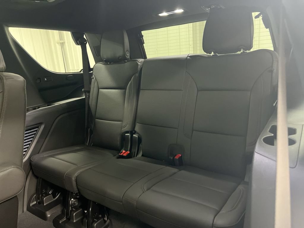 New 2026 Chevrolet Tahoe High Country w/ Sun And Tow Package AWD/4WD image 25