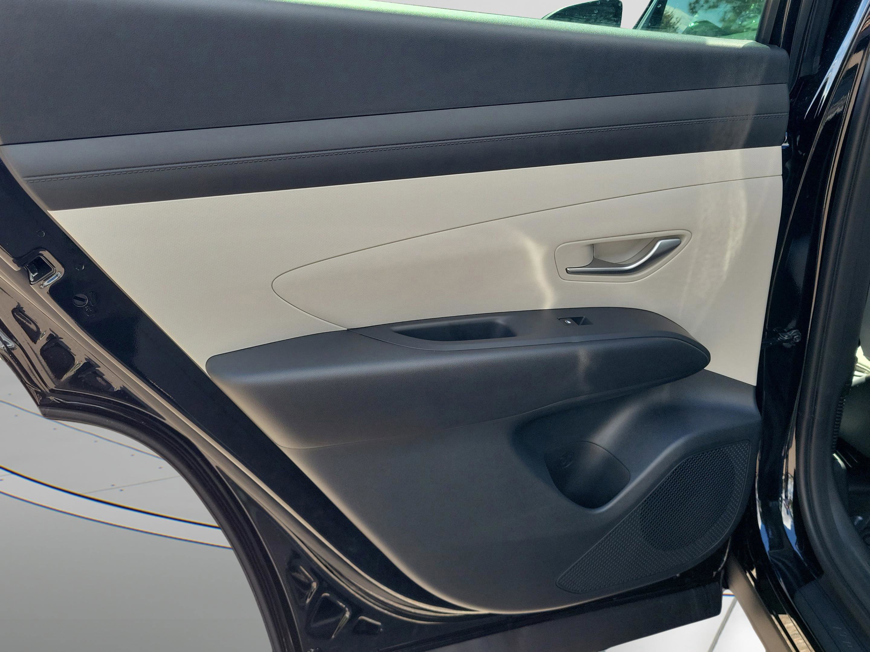 New 2026 Hyundai Tucson Blue SE image 25