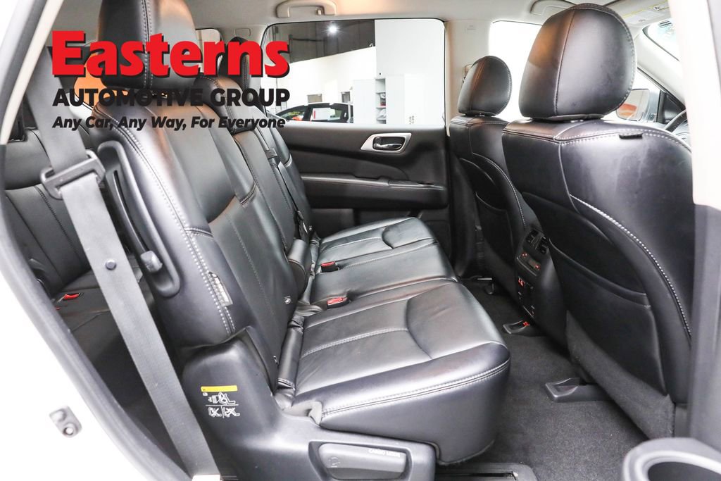 Used 2020 Nissan Pathfinder SL image 27