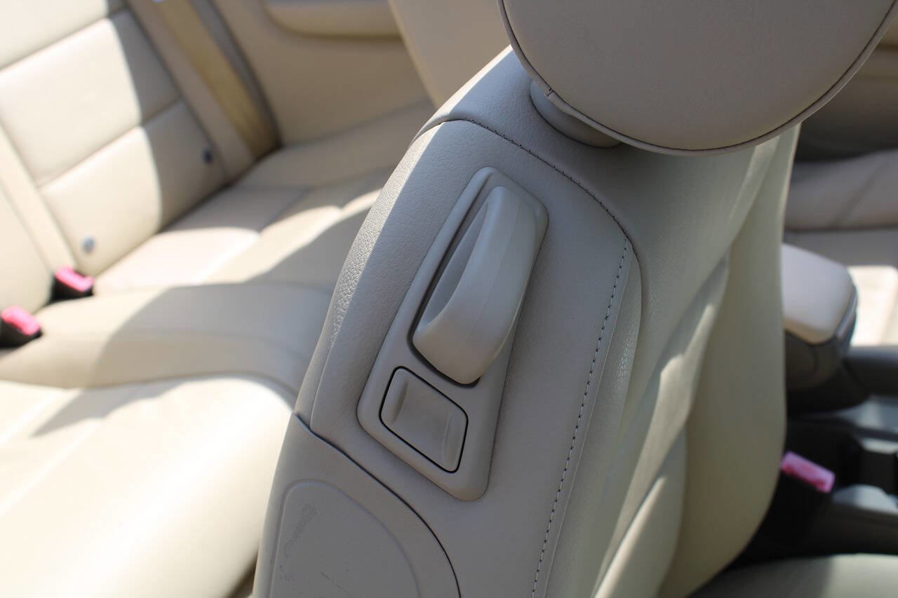 Used 2009 Audi A4 2.0T AWD/4WD image 33