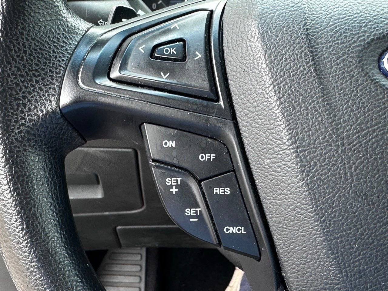 Used 2015 Ford Edge SE FWD image 28