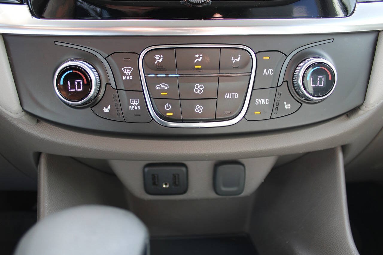 Used 2021 Chevrolet Traverse LT AWD/4WD image 25