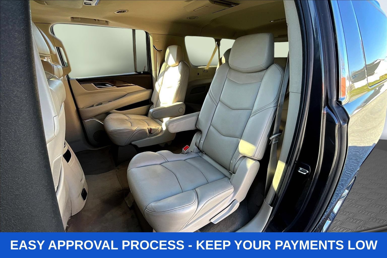 Used 2018 Cadillac Escalade ESV Luxury AWD/4WD image 27