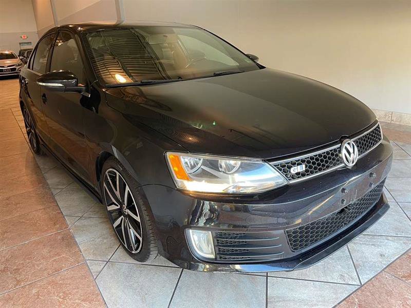 Used 2012 Volkswagen Jetta GLI Autobahn image 4