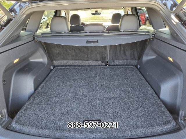 Used 2021 Volkswagen Atlas Cross Sport SEL Premium R-Line AWD/4WD image 18