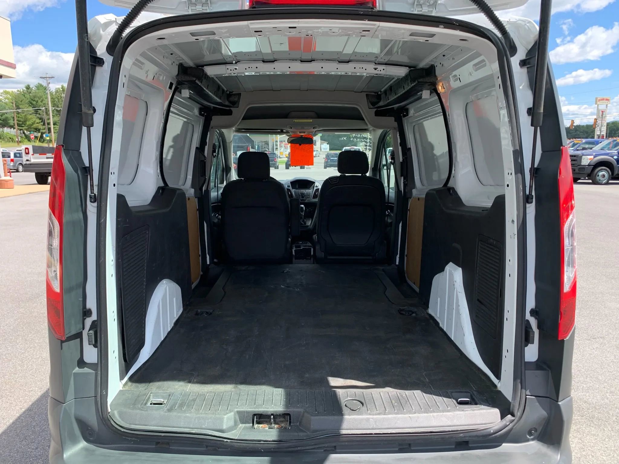 Used 2014 Ford Transit Connect XL image 26
