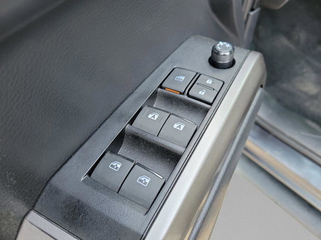 Used 2023 Toyota Tacoma SR5 w/ Technology Package image 13