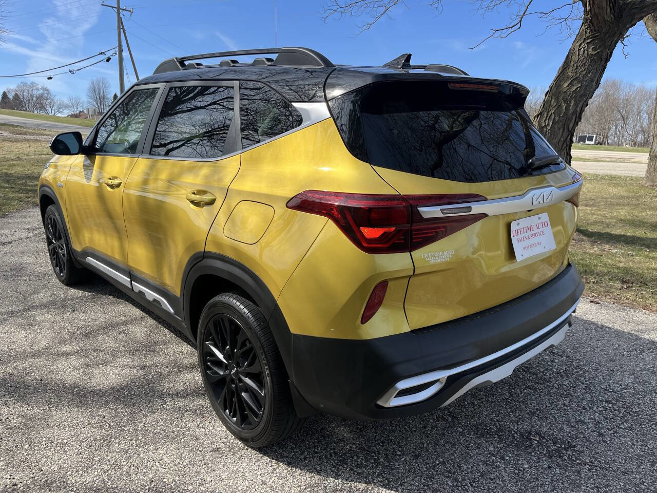 Used 2022 Kia Seltos Nightfall Edition AWD/4WD image 3