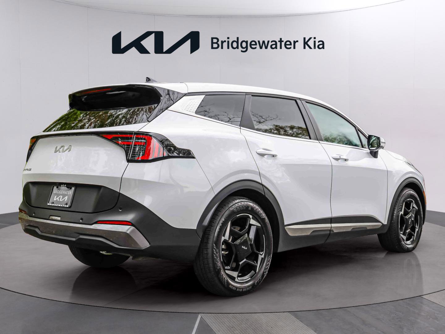 Certified 2026 Kia Sportage EX FWD image 7