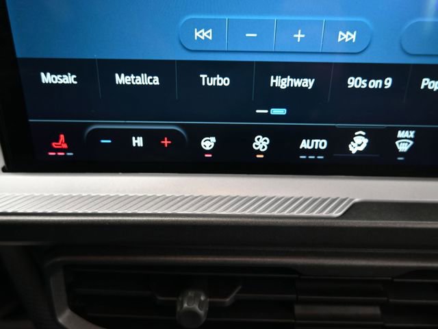 Used 2025 Ford Bronco Sport Badlands image 18