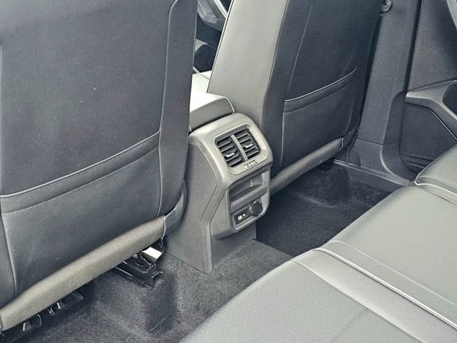 Used 2021 Volkswagen Tiguan SEL image 25