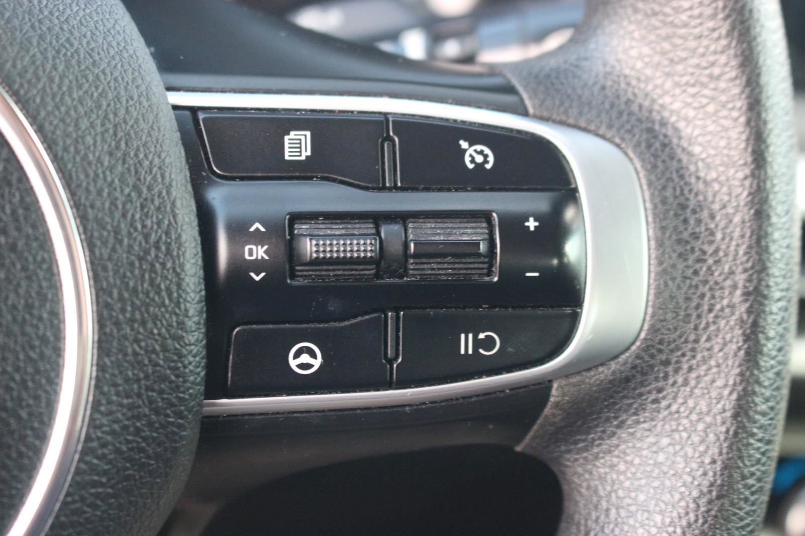 Used 2021 Kia K5 LXS image 18