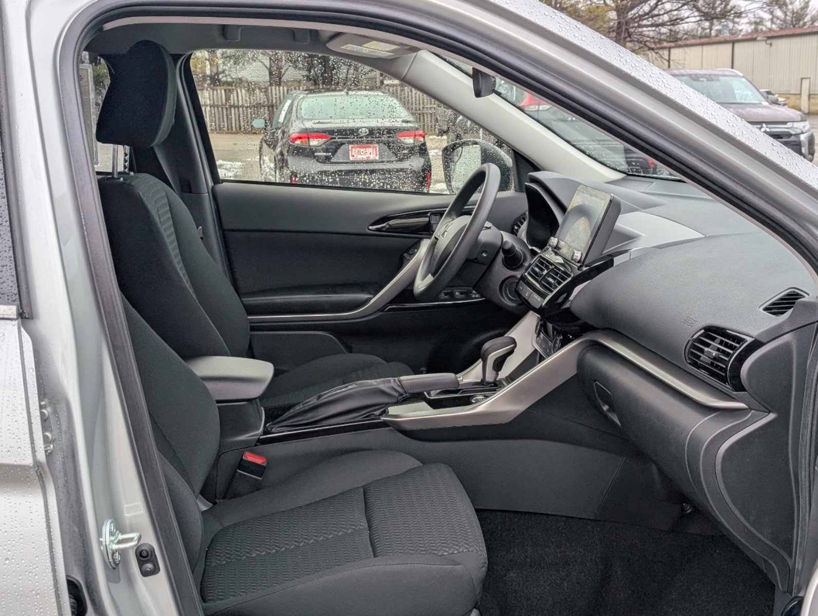 New 2025 Mitsubishi Eclipse Cross LE image 9