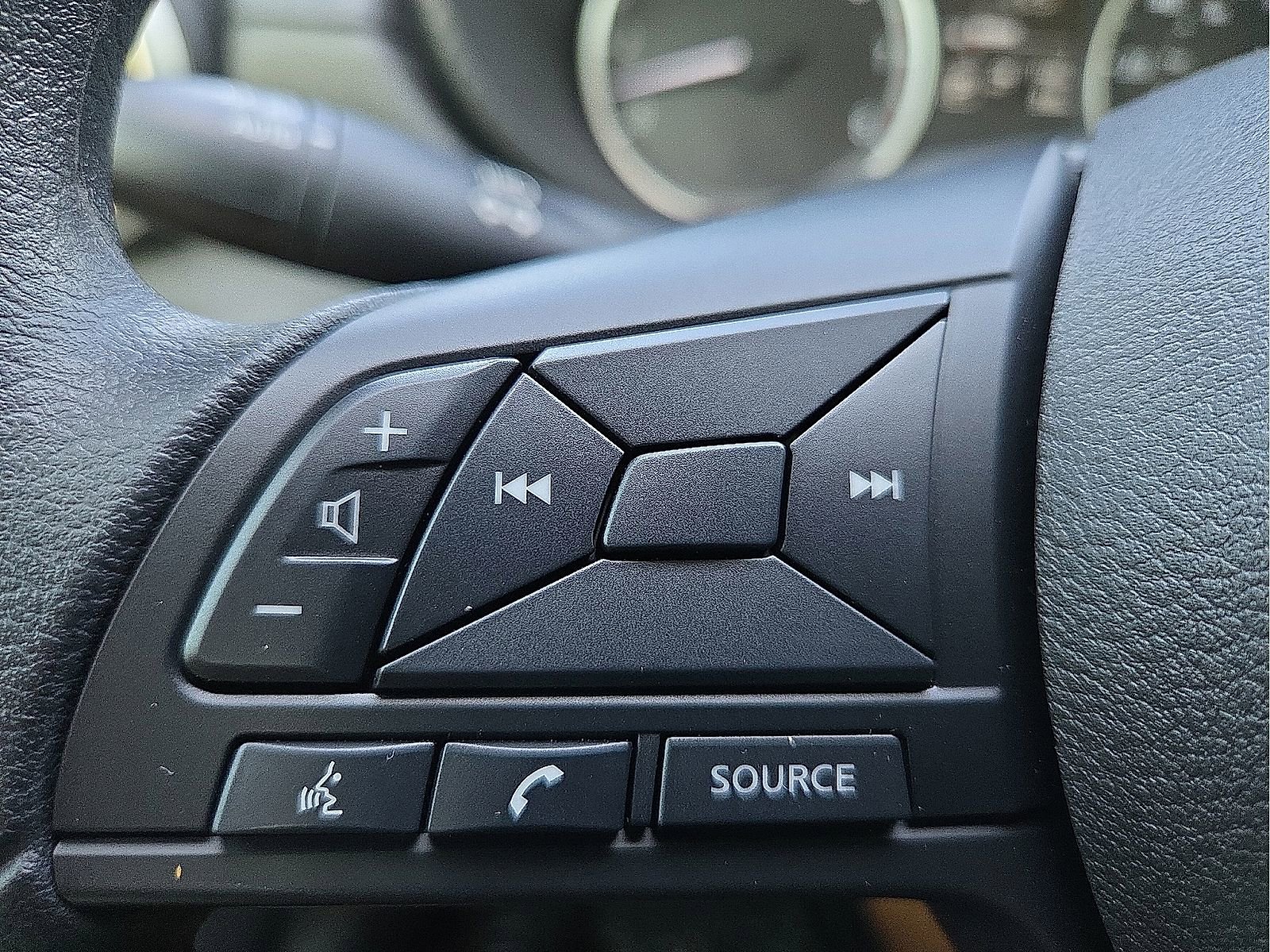 Used 2025 Nissan Versa S w/ S Plus Package image 18