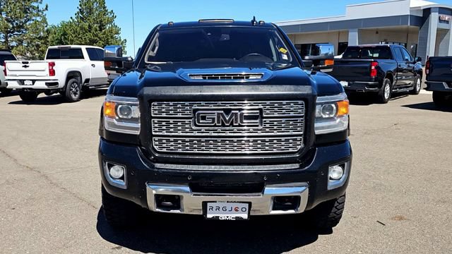 Used 2019 GMC Sierra 3500 Denali AWD/4WD image 3