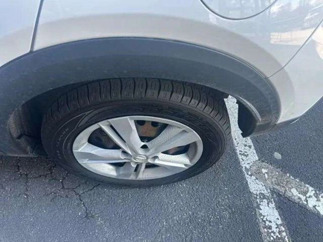 Used 2021 Nissan Kicks S image 20