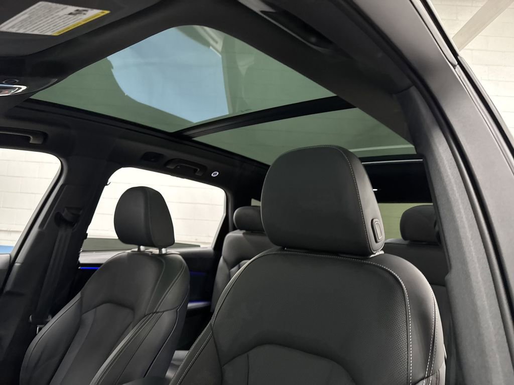 Used 2025 Audi Q7 3.0T Prestige w/ Prestige Package image 7