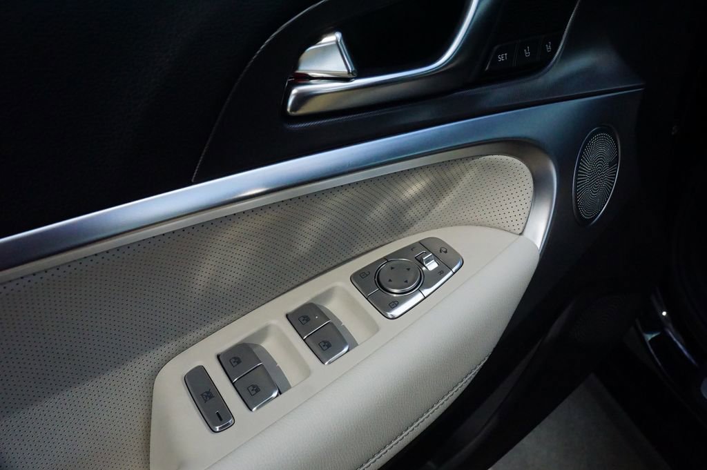 Certified 2026 Genesis G70 3.3T Sport Prestige image 15