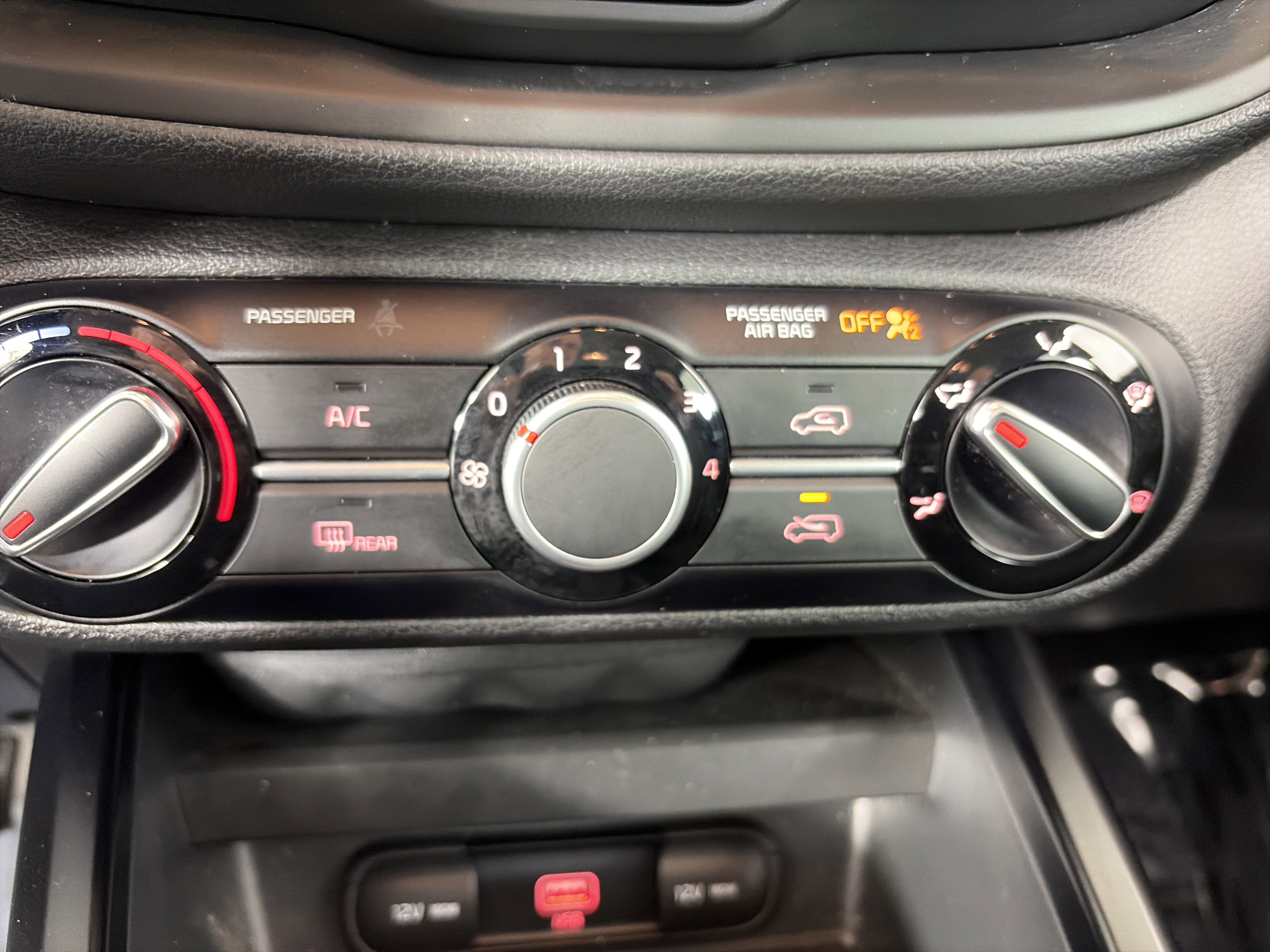 Used 2020 Kia Soul S FWD image 22