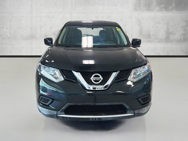 Used 2016 Nissan Rogue S image 2
