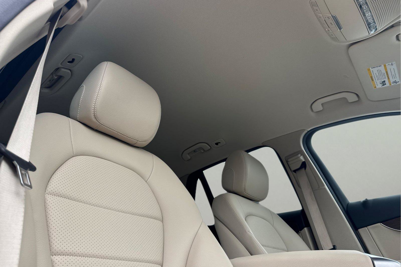 Used 2022 Mercedes-Benz GLC 300 4MATIC image 21