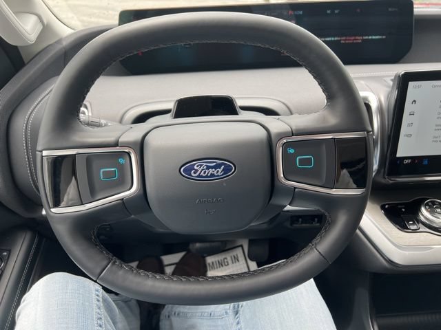 New 2026 Ford Expedition Max Platinum w/ Driver's Package AWD/4WD image 17