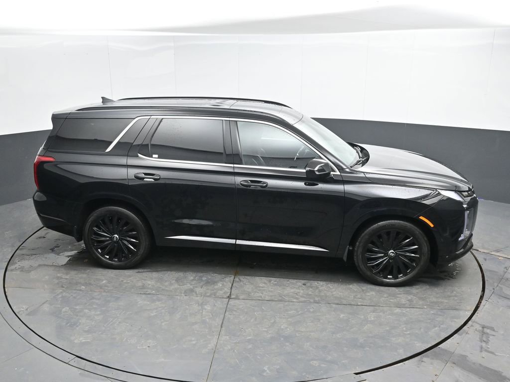 Used 2024 Hyundai Palisade Calligraphy image 32