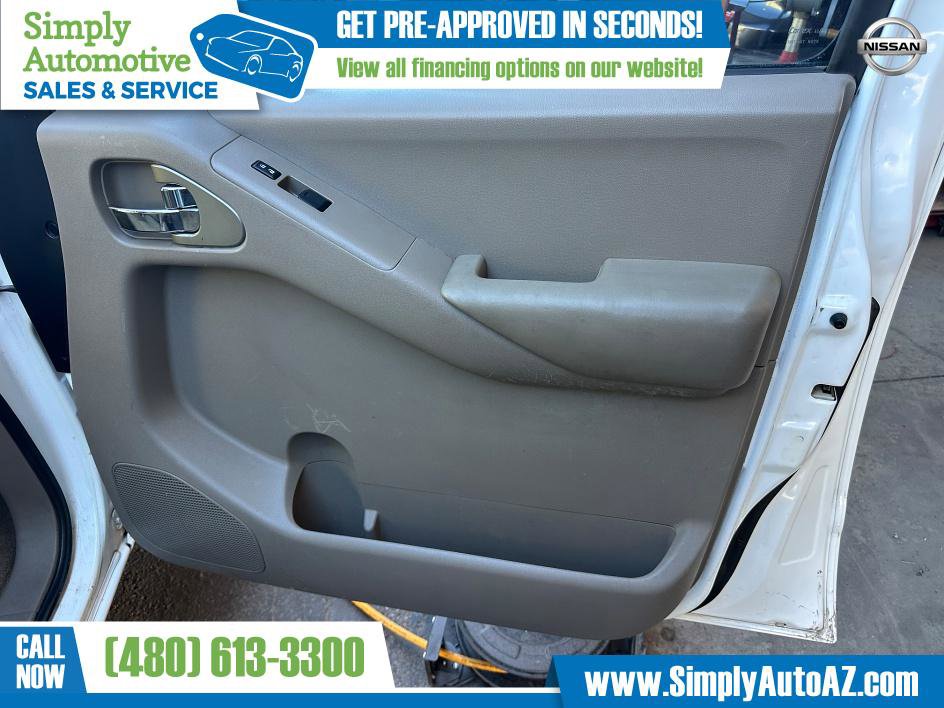 Used 2012 Nissan Frontier SV AWD/4WD image 22