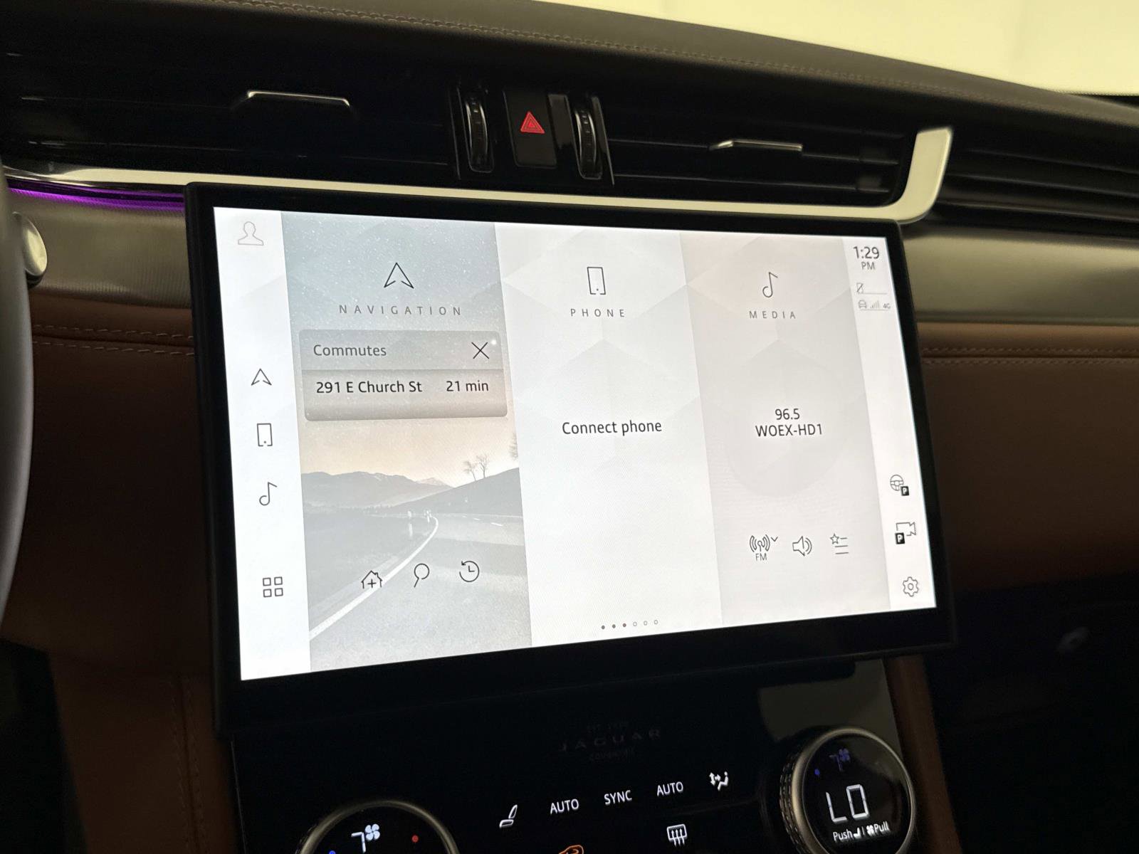 Certified 2026 Jaguar F-PACE R-Dynamic S AWD/4WD image 25