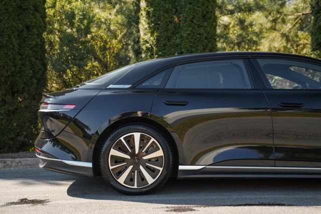 Used 2024 Lucid Air Touring AWD/4WD image 13