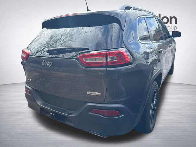 Used 2018 Jeep Cherokee Latitude Plus w/ Comfort/Convenience Group image 38