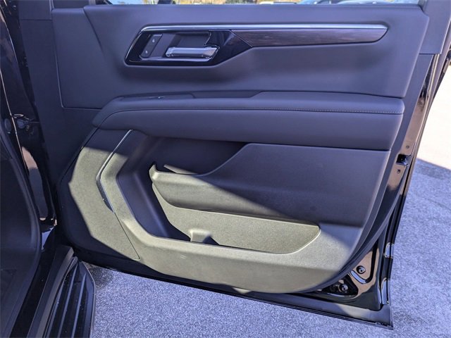 New 2026 Chevrolet Suburban LS w/ LPO, Dark Essentials Package image 36