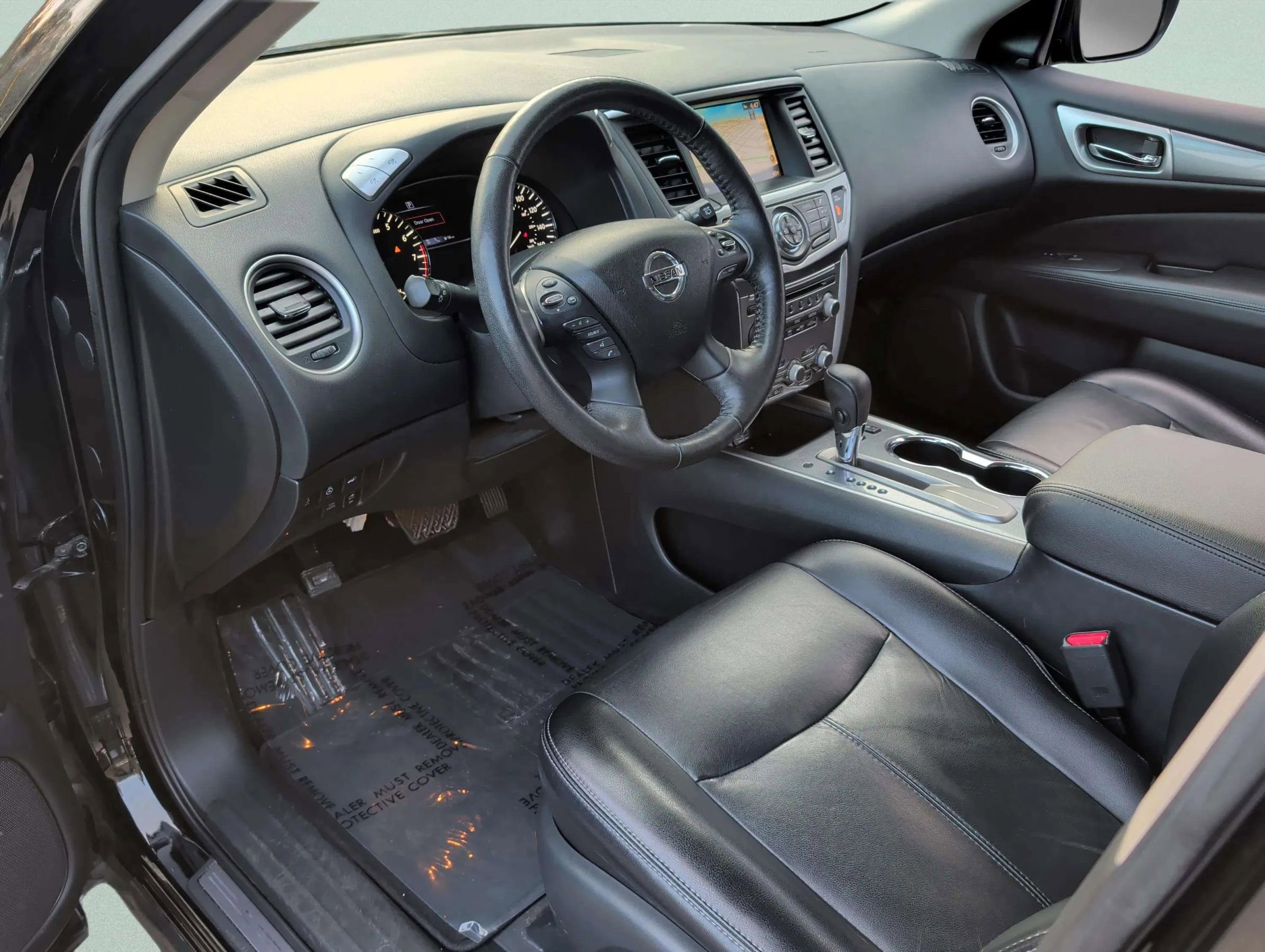 Used 2020 Nissan Pathfinder SL image 30