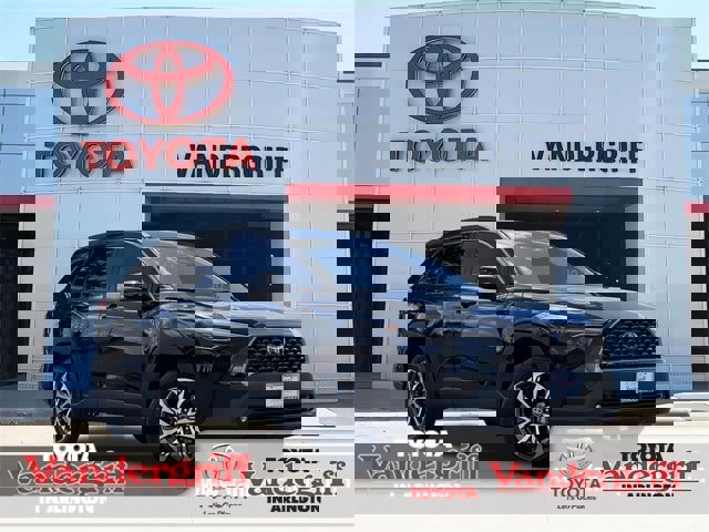 Used 2023 Toyota Corolla Cross XLE