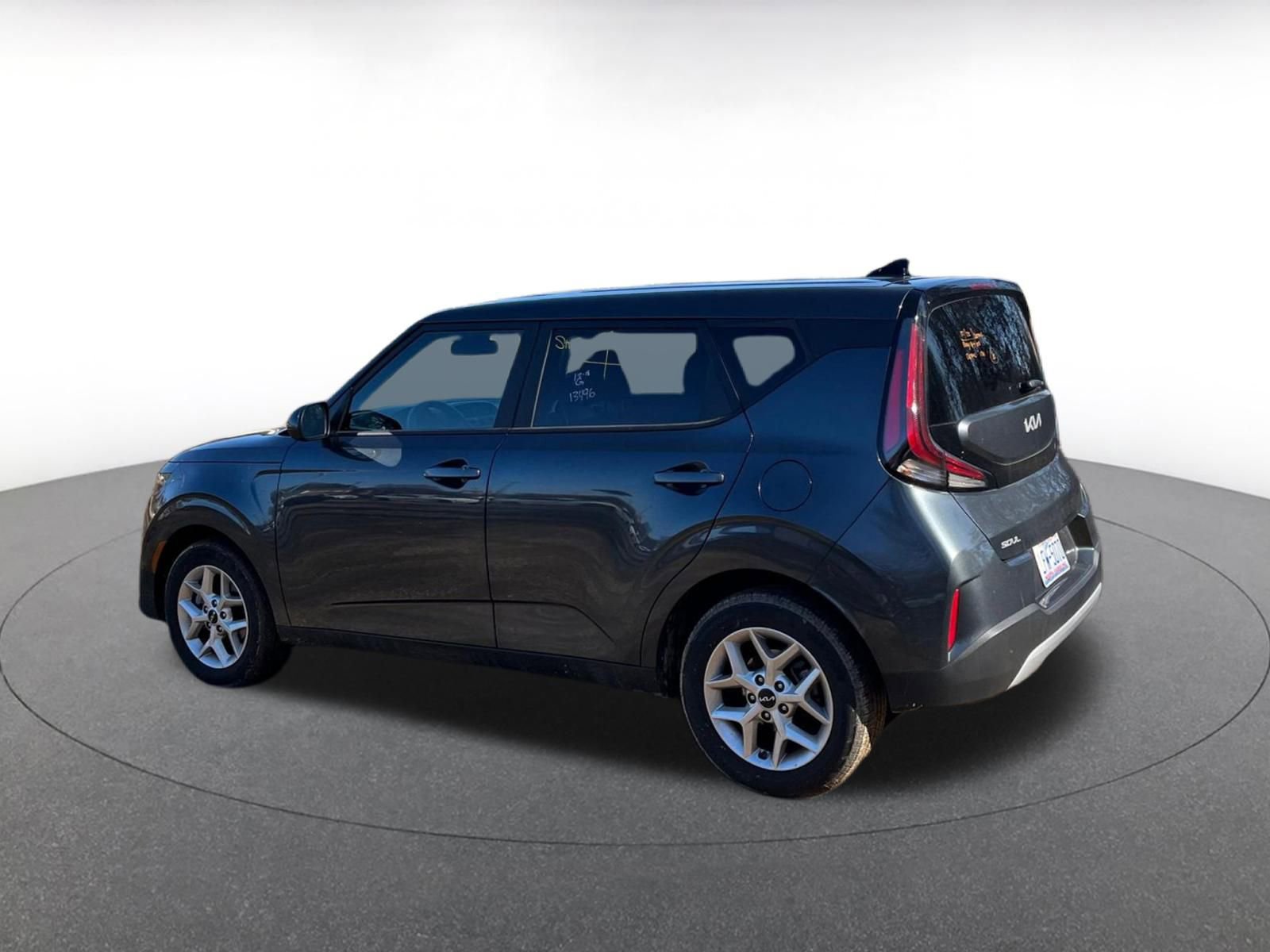 Used 2025 Kia Soul LX w/ LX Technology Package image 10