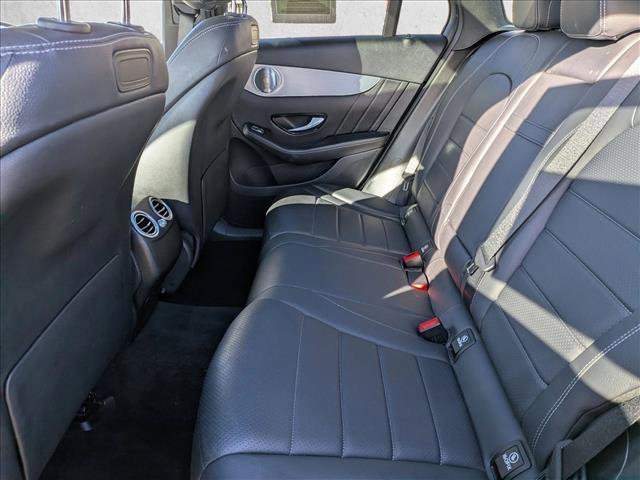 Used 2019 Mercedes-Benz GLC 300 4MATIC image 18