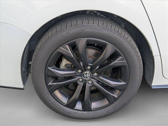 Used 2022 Toyota Sienna XSE FWD image 22