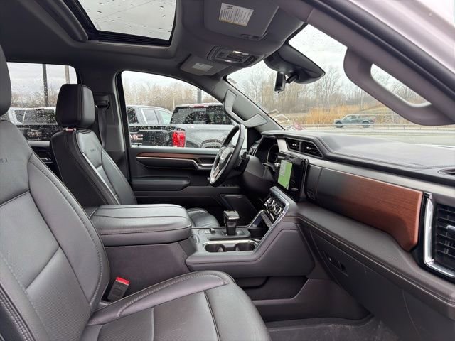 Used 2024 GMC Sierra 1500 Denali w/ Denali Reserve Package AWD/4WD image 10