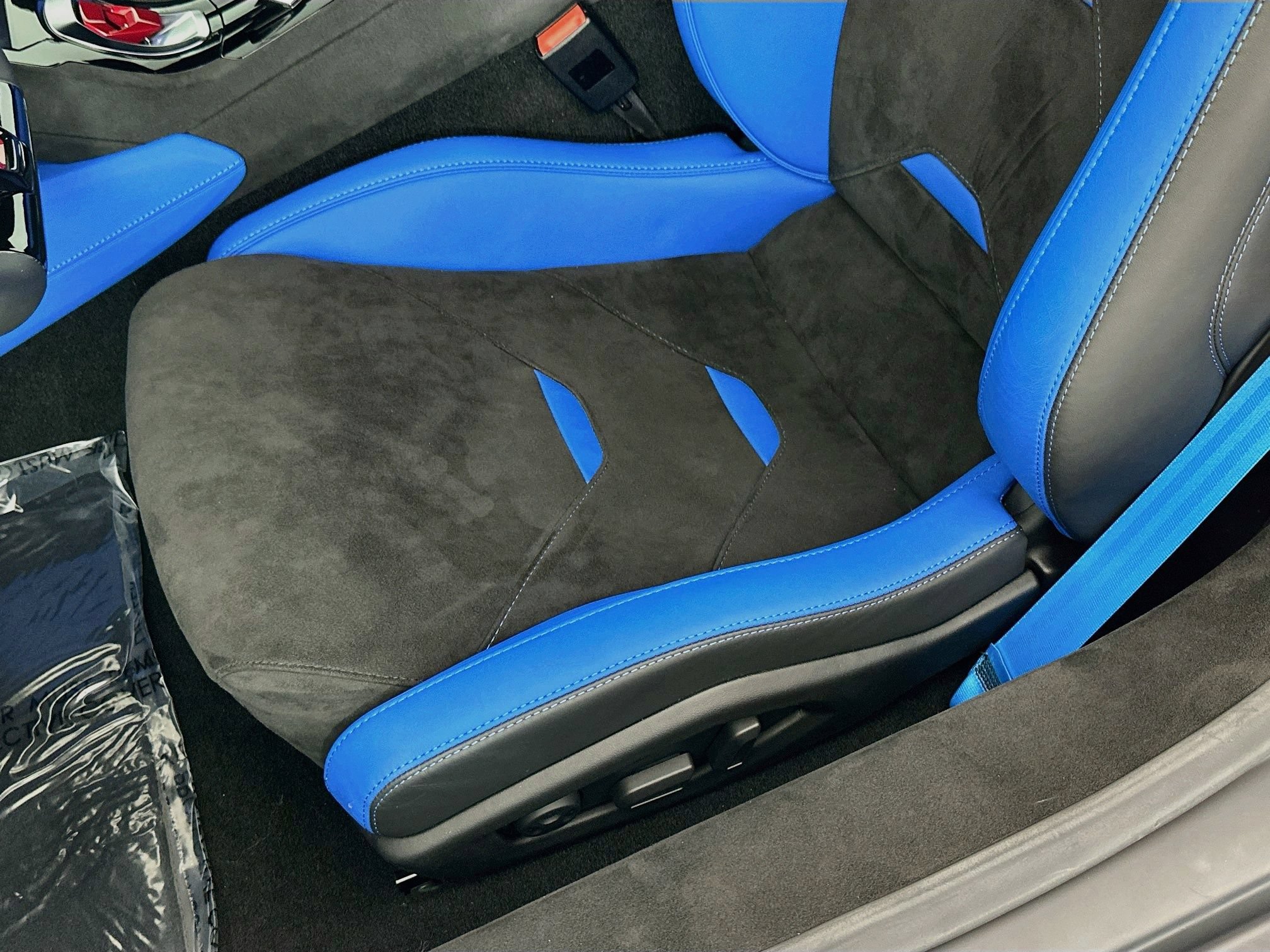 Used 2023 Lamborghini Huracan Sterrato AWD/4WD image 18
