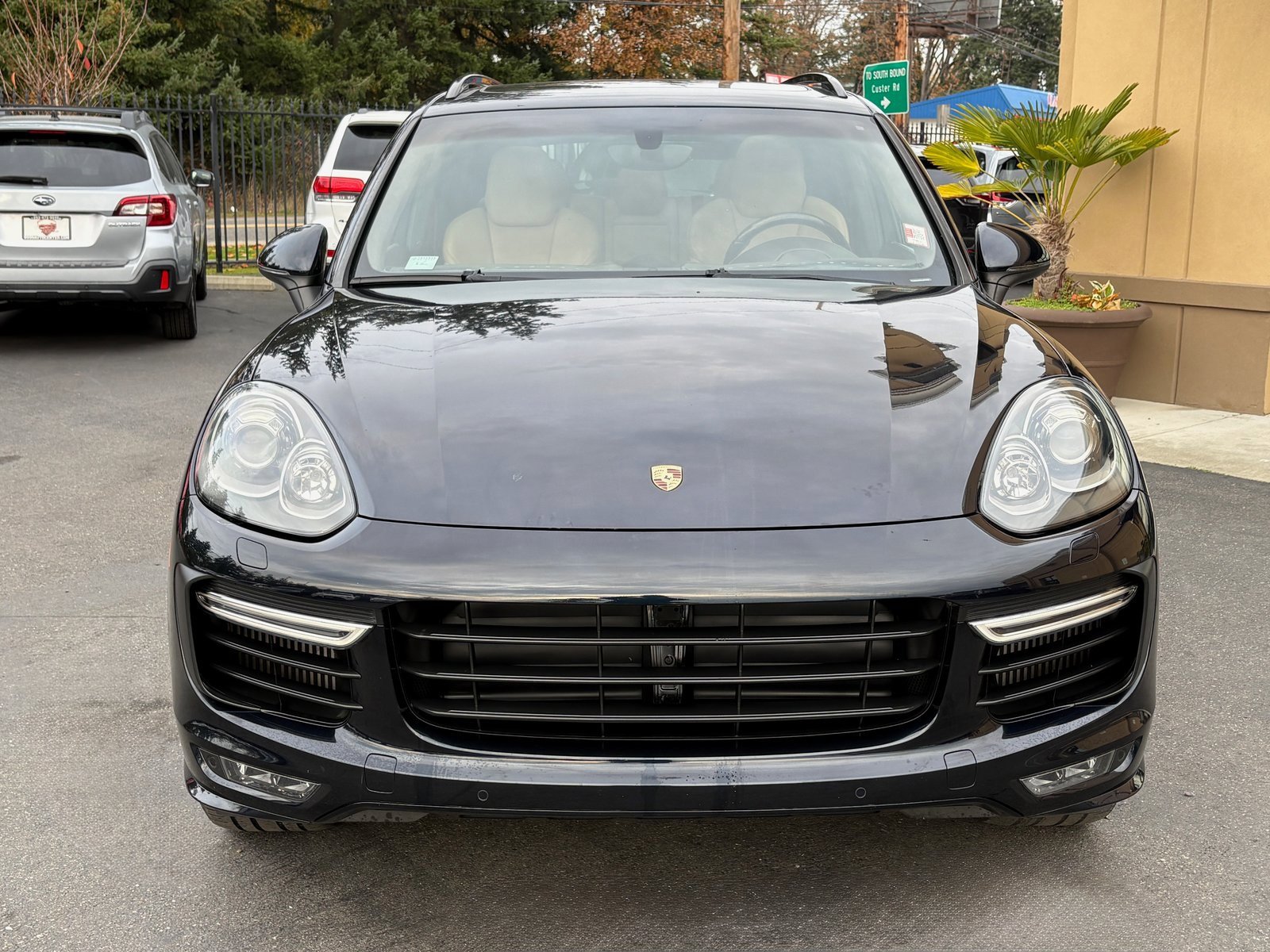 Used 2016 Porsche Cayenne GTS image 4