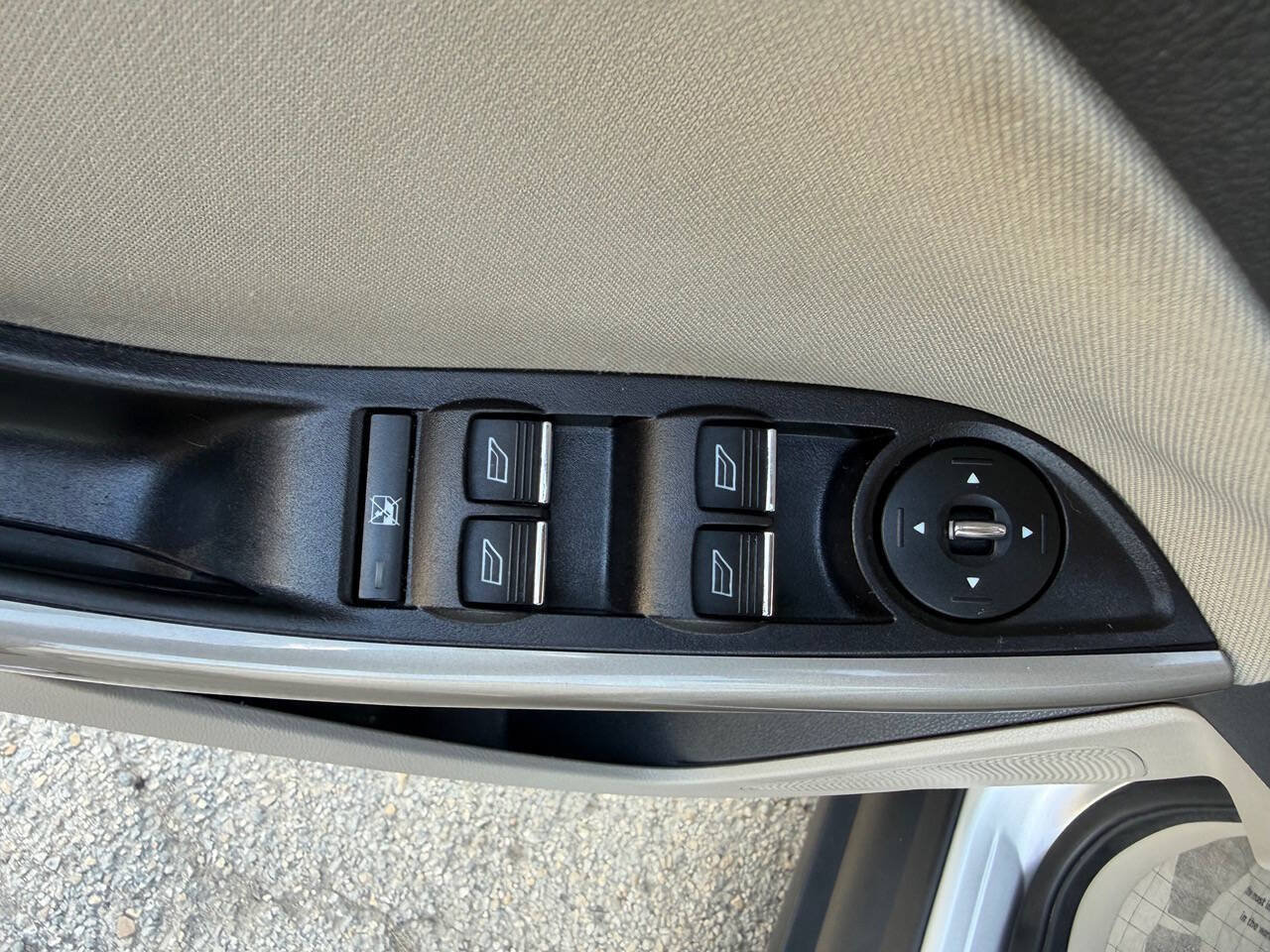Used 2012 Ford Focus SEL FWD image 18