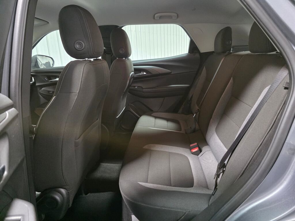 Used 2021 Chevrolet TrailBlazer LS AWD/4WD image 10