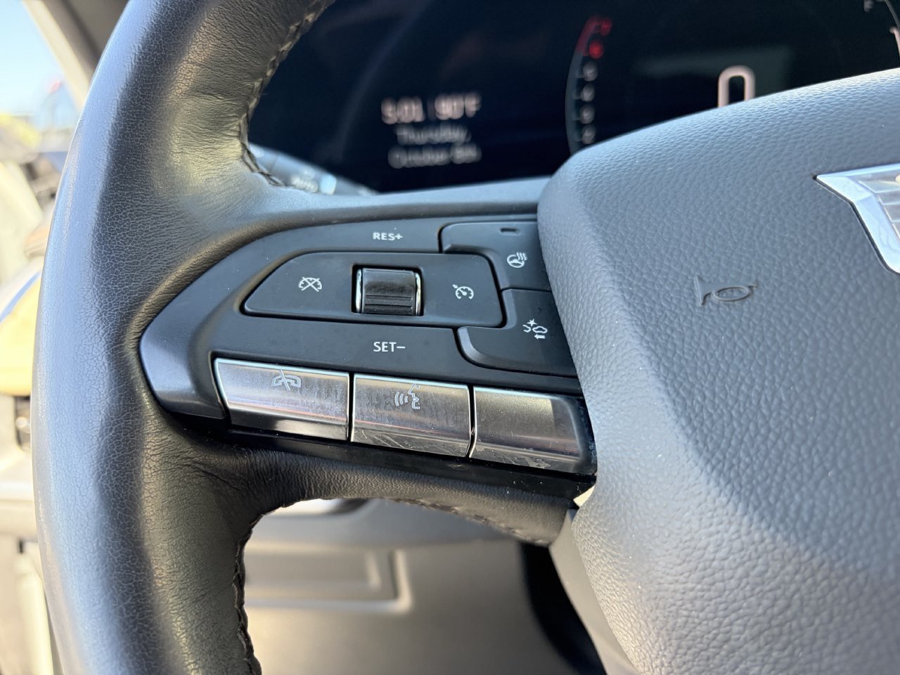 Certified 2024 Cadillac XT4 Luxury w/ Cold Weather Package FWD image 22