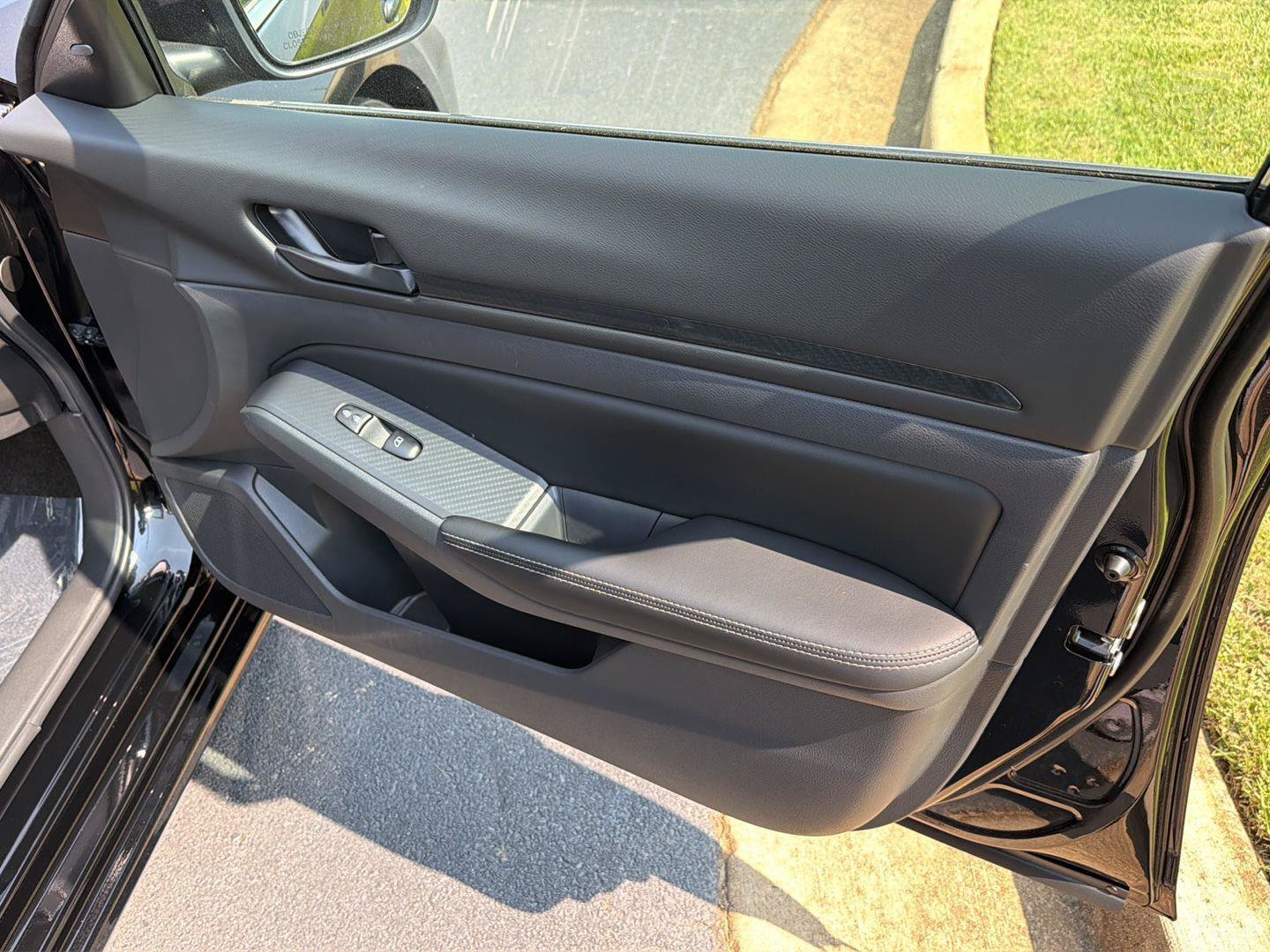 New 2026 Nissan Altima 2.5 SV w/ SV Premium Package FWD image 15