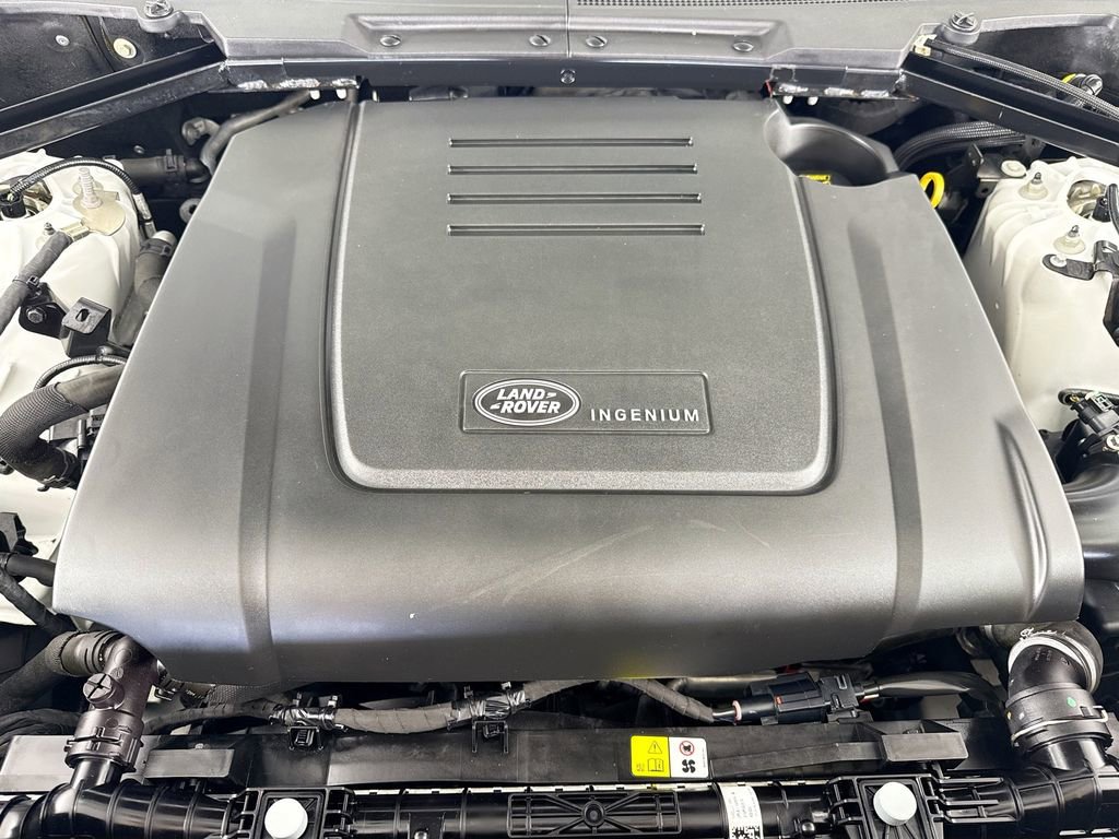 Used 2023 Land Rover Defender 110 S image 26