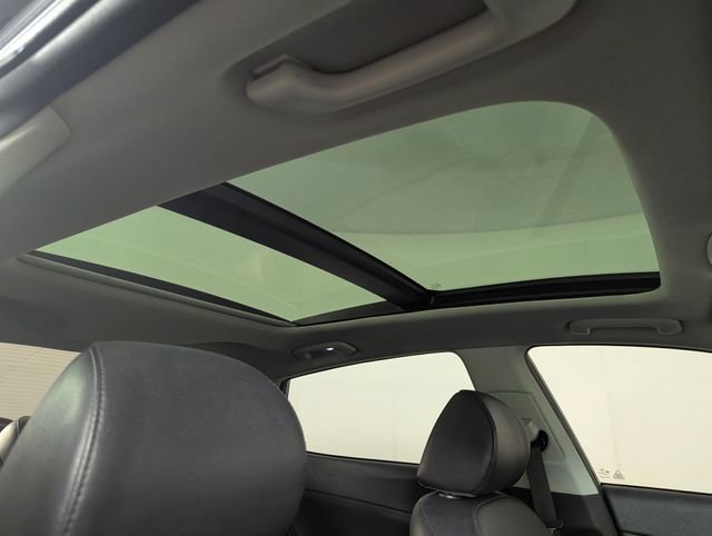 Used 2018 Kia Optima EX w/ Premium Package image 30