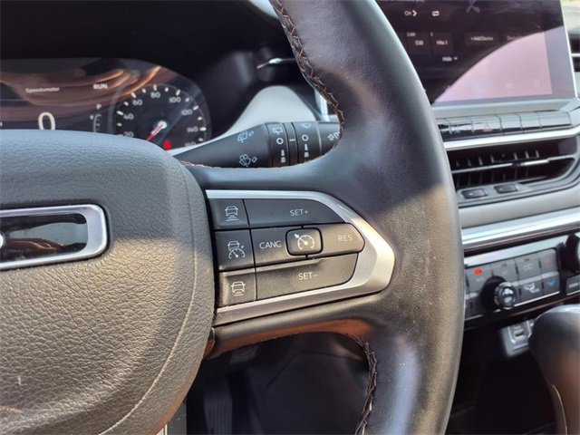 Used 2022 Jeep Compass Limited w/ Sun and Sound Group image 28